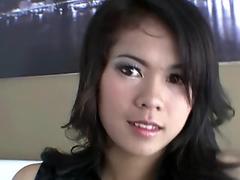 Hot Thai girl gets naked and sucks my dick