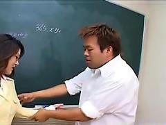 Kinu Misawa busty gets frigging while sucking other penis